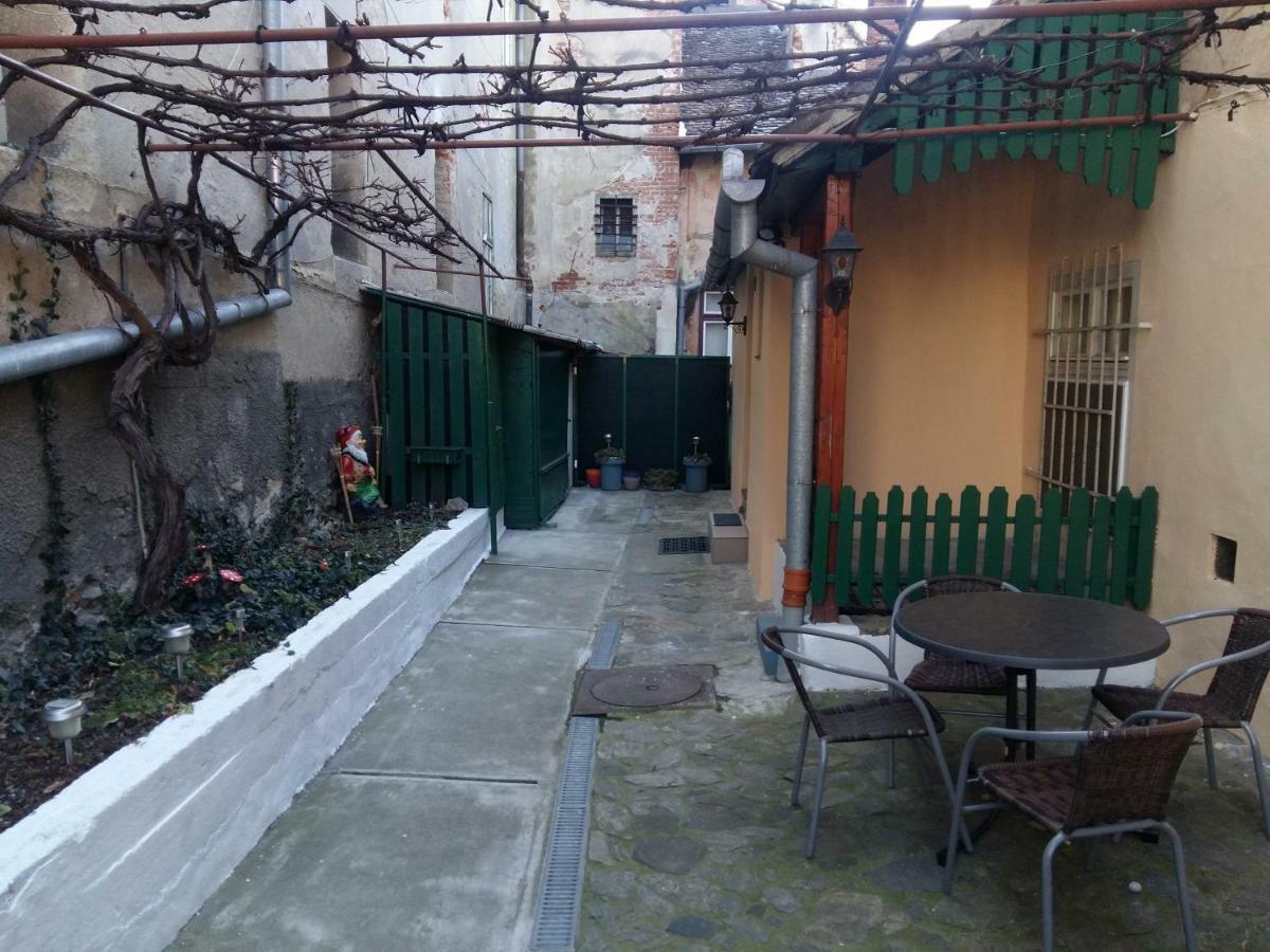Apartment House Podul Minciunilor